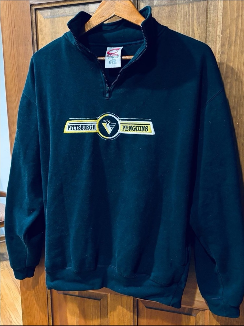 Vintage CADRE ATHLETIC NHL PITTSBURGH PENGUINS Embroidered Quarter Zip